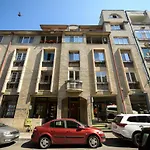 Old Square Apartments 5