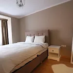 Old Square Apartments 5